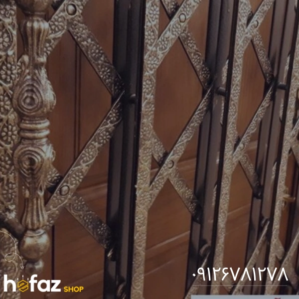 تسمه در درب آکاردئونی چیست؟ 